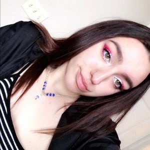 Meet your Posher, Makayla